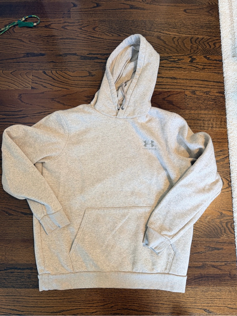 Under Armour Light Gray Crewneck Hoodie Sweatshirt